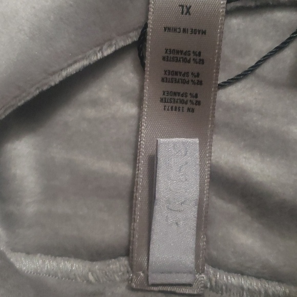 Skims Veleour Crewneck Sleevless Tank Top - Picture 4 of 5